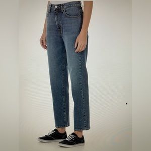 Modern American. Highland Boyfriend. Size 29.